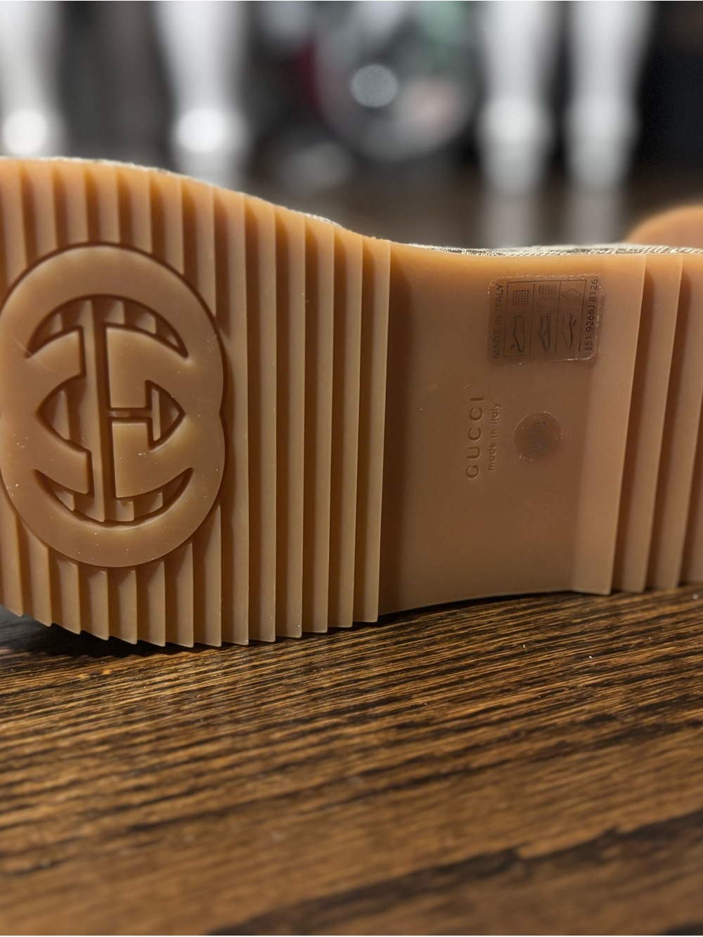 Gucci Women’s Platform Slide - Picture 4 of 7